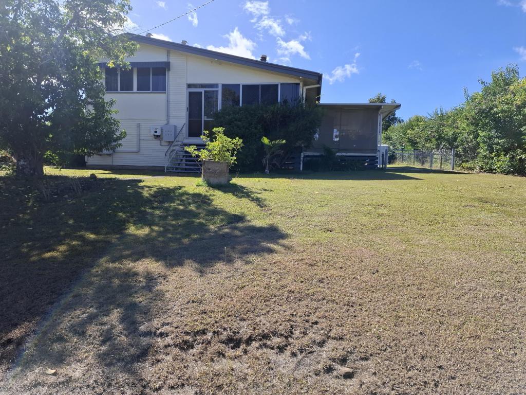 18 Stephens St E, Murgon, QLD 4605