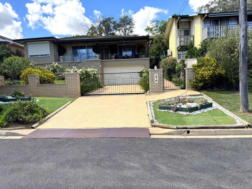 3 Henderson St, Cowra, NSW 2794