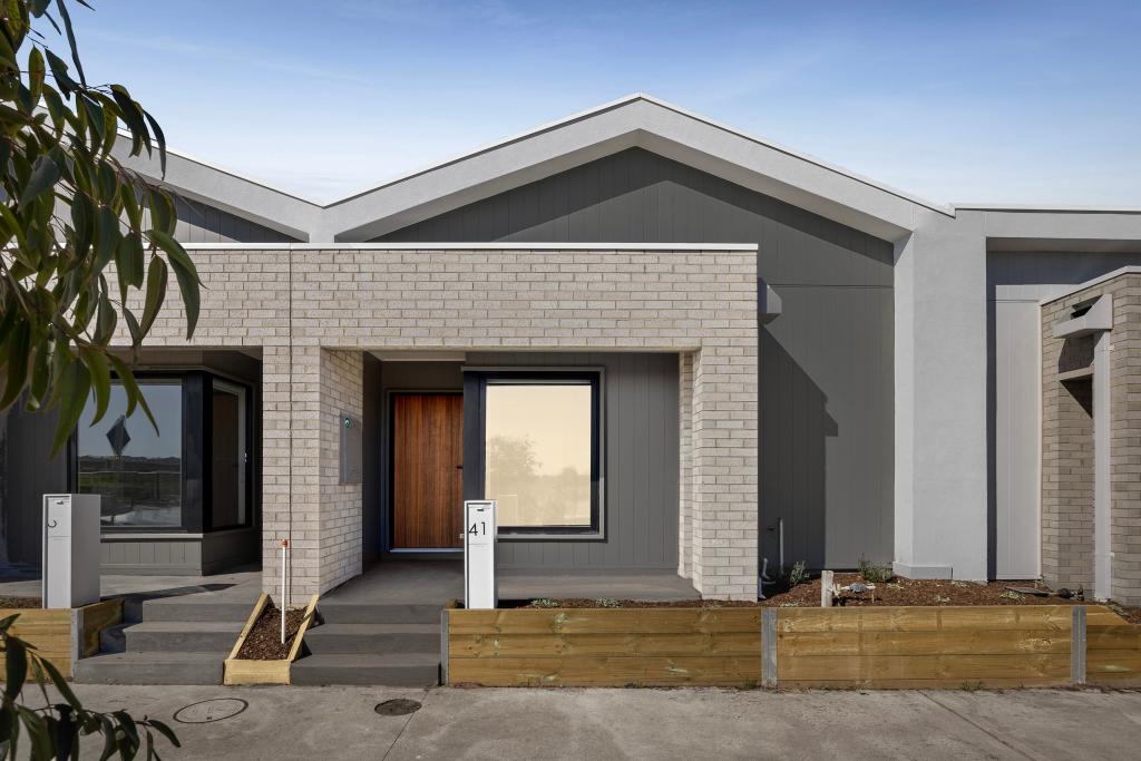 41 Vilana Dr, Sunbury, VIC 3429