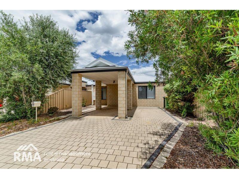8b Hazlett Way, Canning Vale, WA 6155