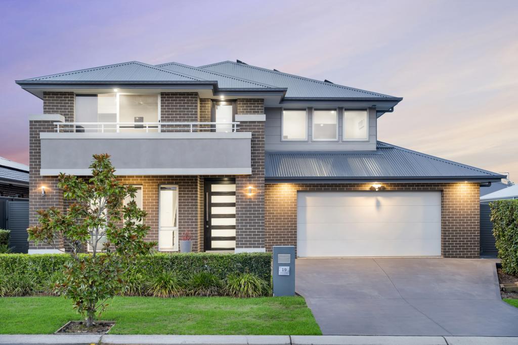 19 Casey St, Oran Park, NSW 2570