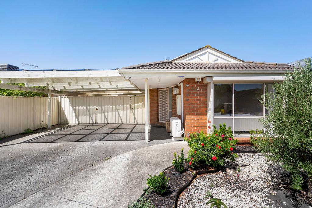 29 Matthews Cres, Roxburgh Park, VIC 3064