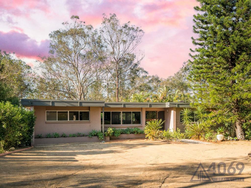 61 SUGARS RD, BELLBOWRIE, QLD 4070