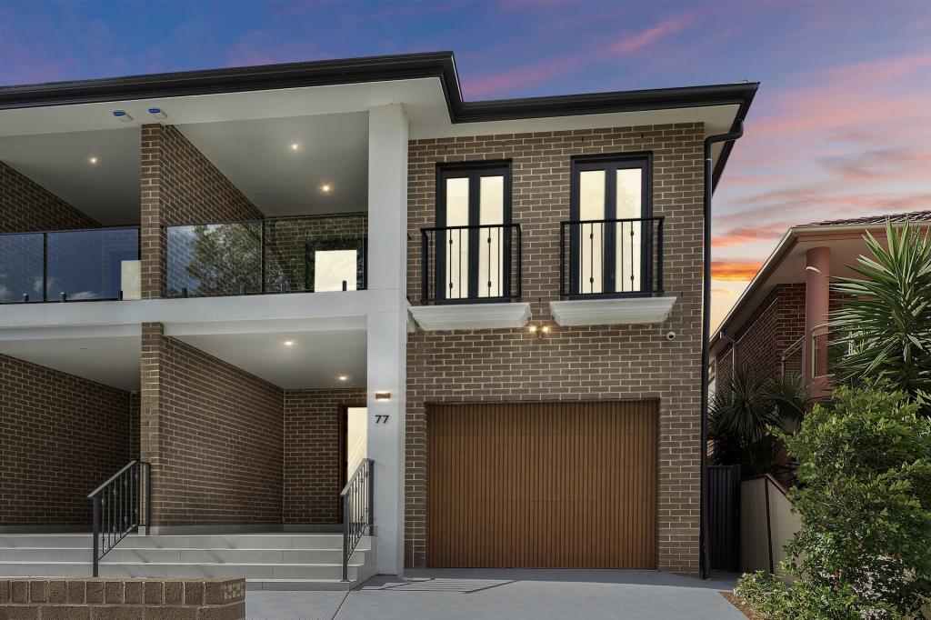 77 Chaseling St, Greenacre, NSW 2190