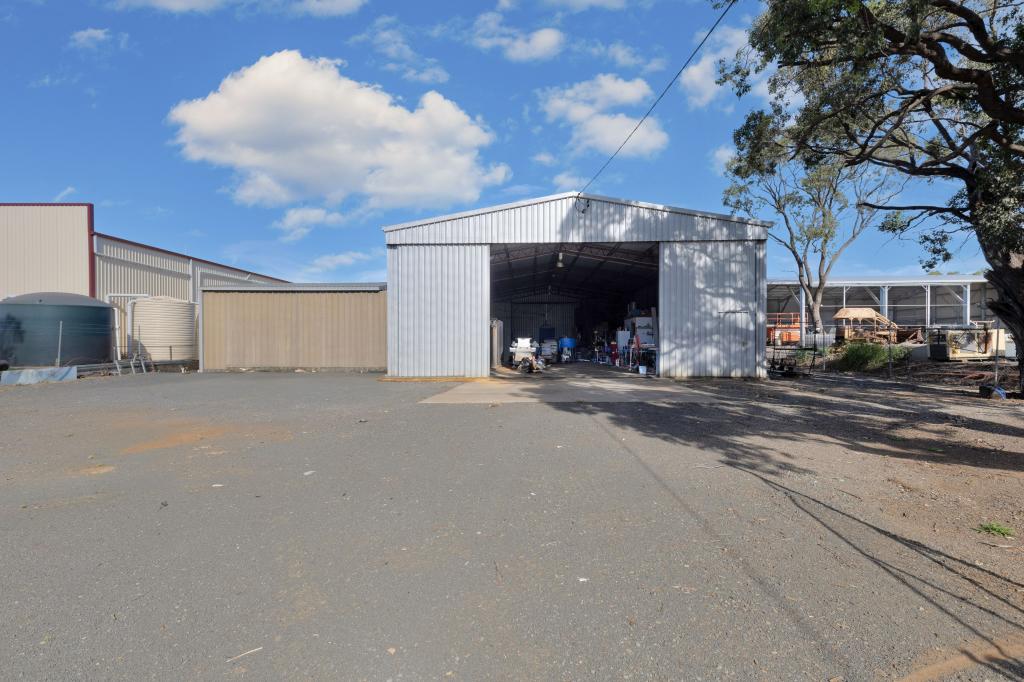 21 KATRINA ST, OAKEY, QLD 4401