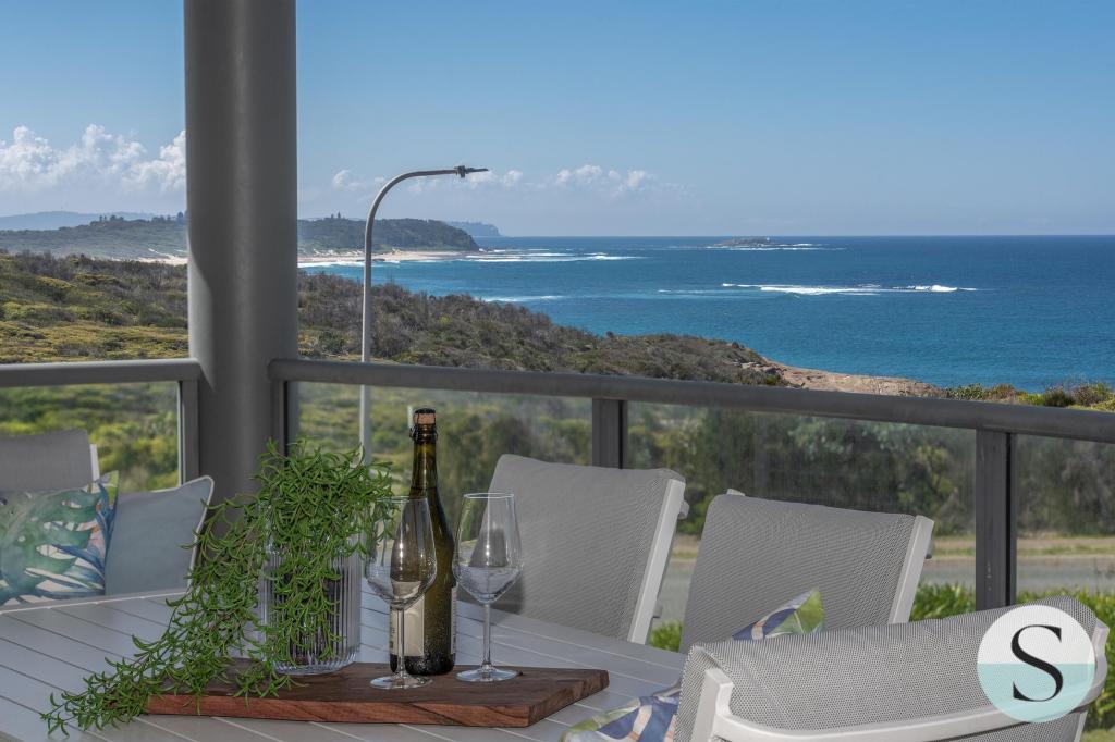 188 Caves Beach Rd, Caves Beach, NSW 2281