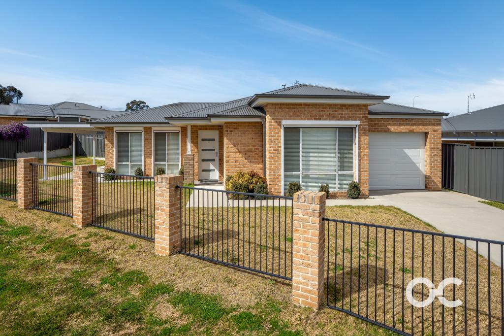 4 Aloe Vera Pl, Orange, NSW 2800