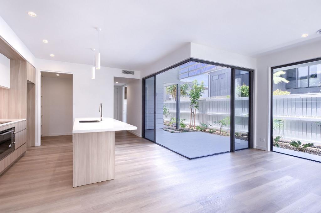 21 Quiver St, Bokarina, QLD 4575