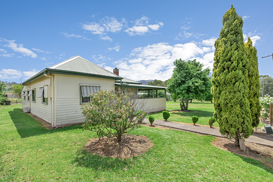 13-15 Blake St, Nundle, NSW 2340