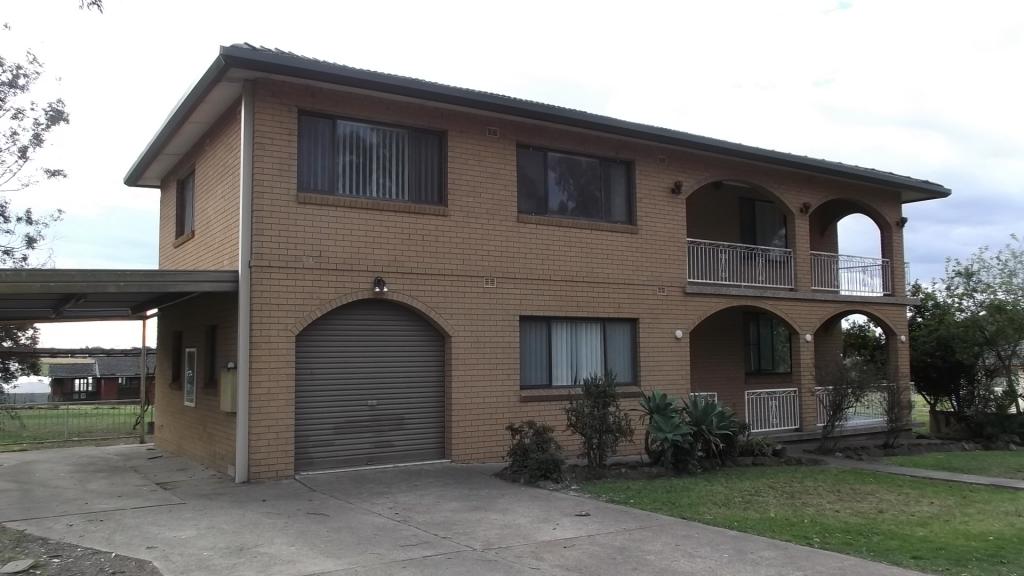 2073 Elizabeth Dr, Cecil Park, NSW 2178