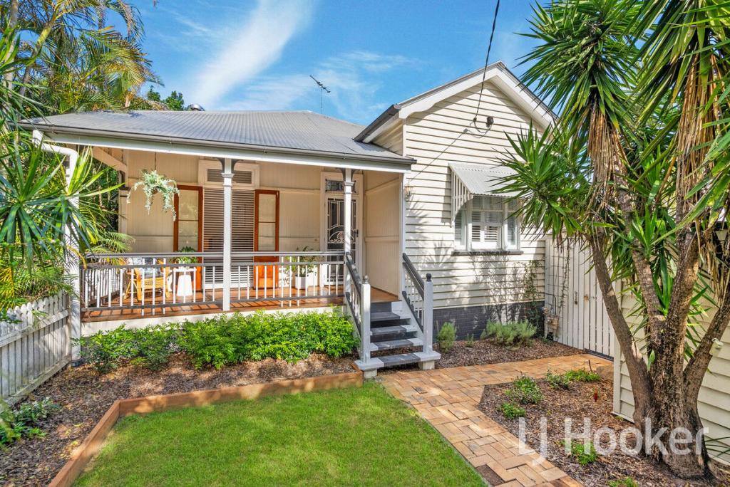 16 COBDEN ST, MOOROOKA, QLD 4105