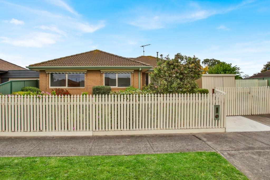 2/110 Solar Dr, Whittington, VIC 3219