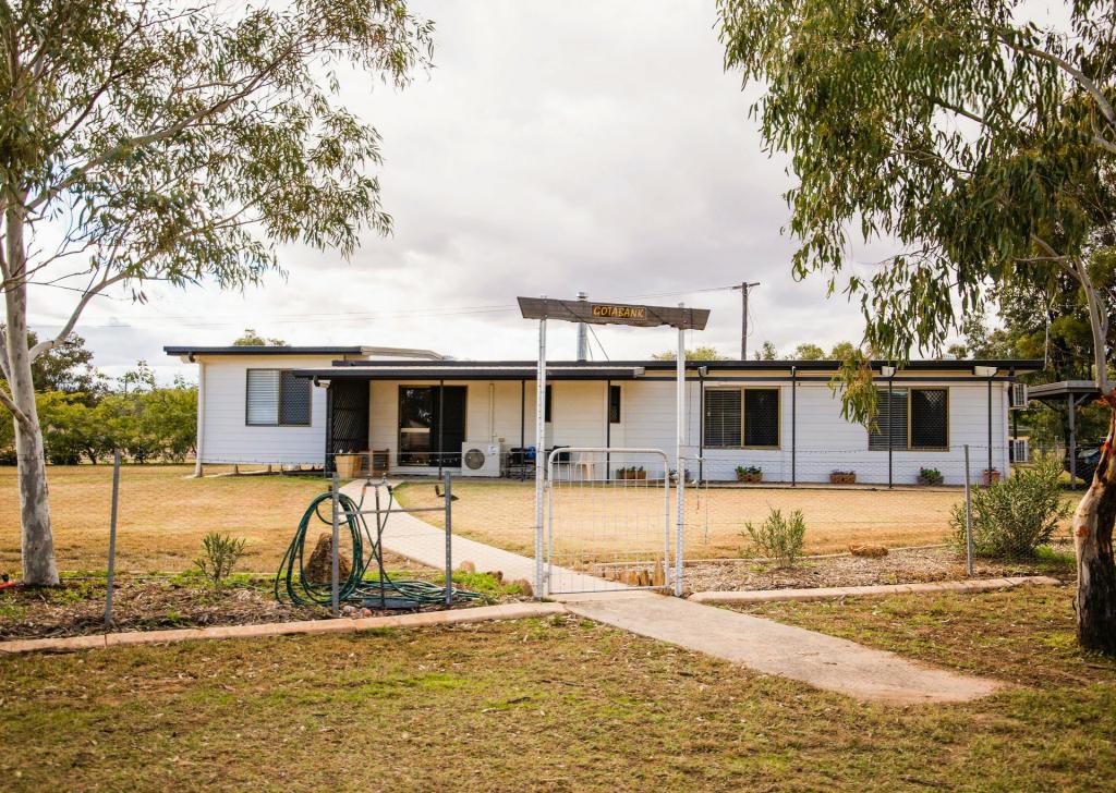 12 -16 Edwardes St, Roma, QLD 4455