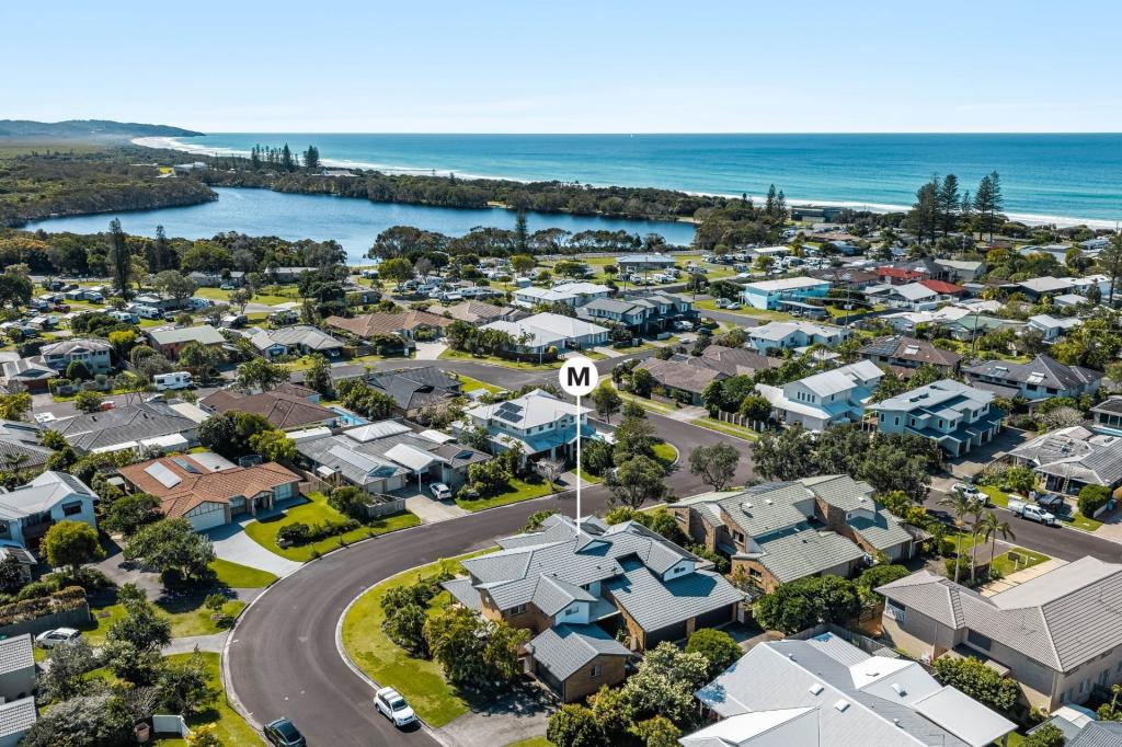 2/22 Patricia Pde, Lennox Head, NSW 2478