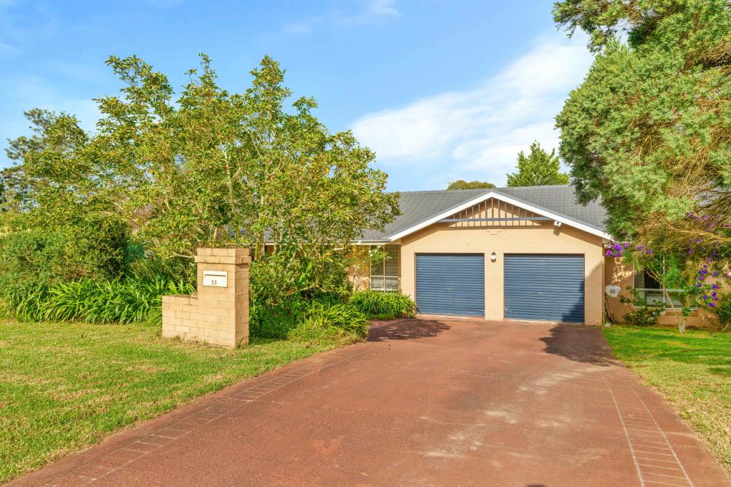 11 Binks Pl, Cambewarra Village, NSW 2540