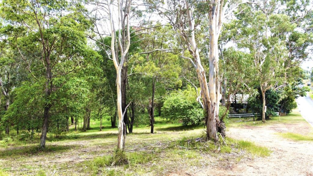 6 Paradise Ave, Russell Island, QLD 4184