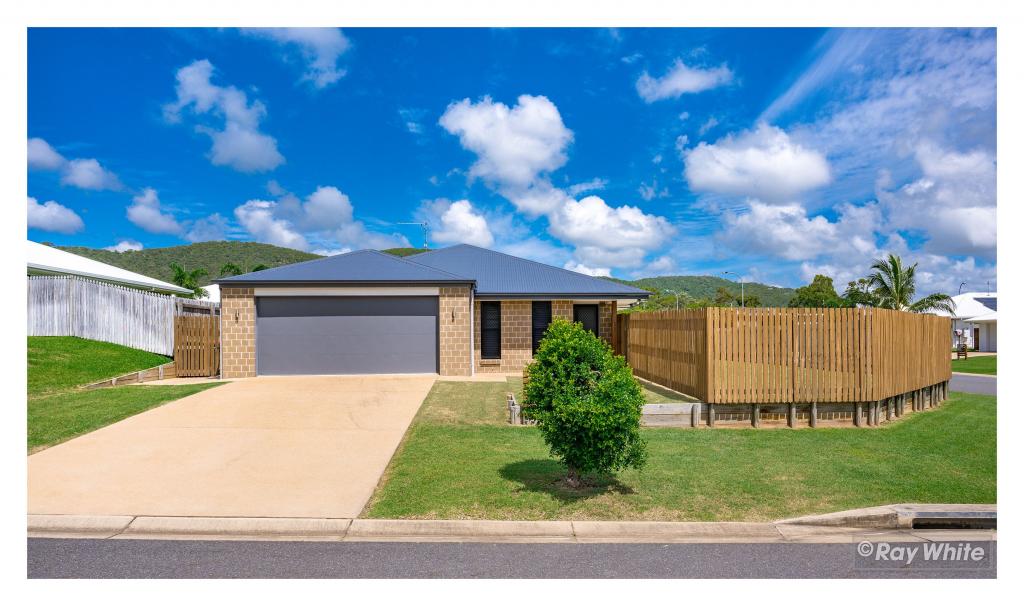 2 Port Clinton Ave, Pacific Heights, QLD 4703