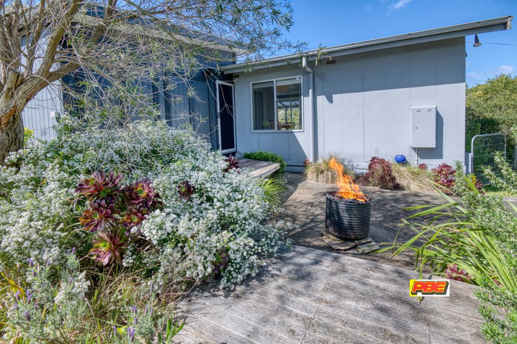 1 St Ives Cres, Venus Bay, VIC 3956
