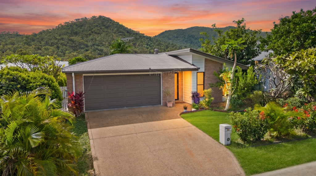 108 SPRINGFIELD DR, NORMAN GARDENS, QLD 4701