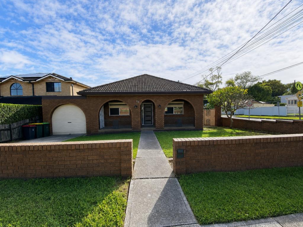 98 Remly St, Roselands, NSW 2196