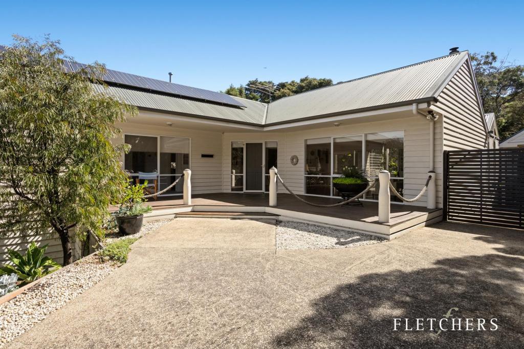 74 WILLIAM RD, BLAIRGOWRIE, VIC 3942