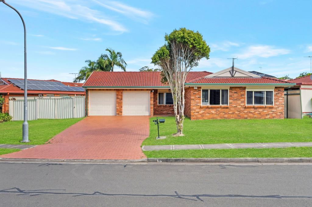 28 Diamond Cres, Bonnyrigg, NSW 2177