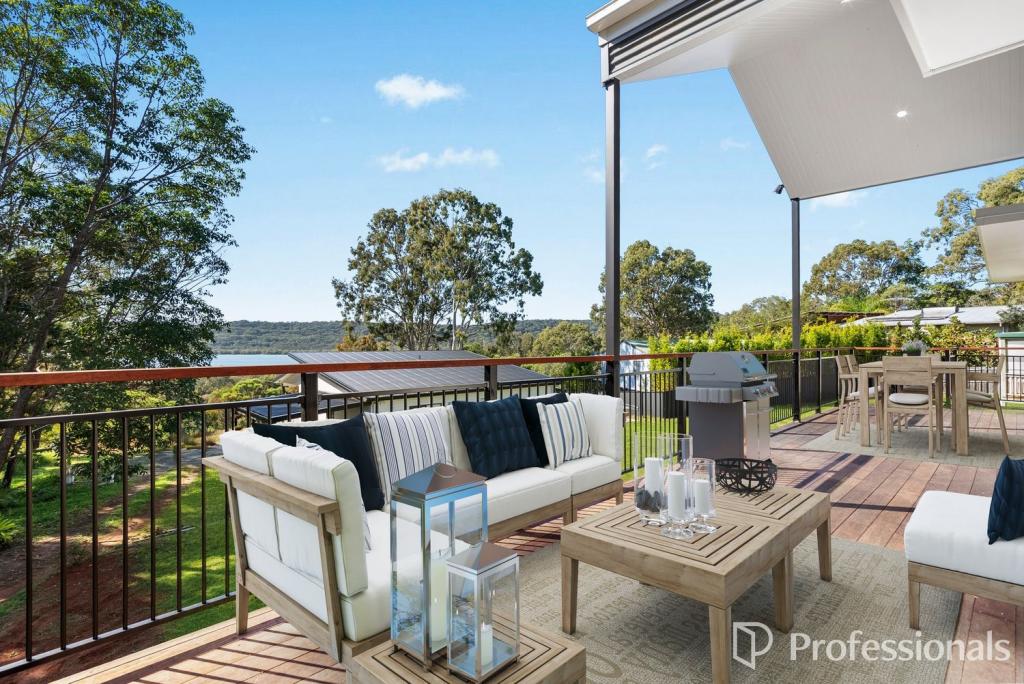 23 MAIN VIEW DR, RUSSELL ISLAND, QLD 4184