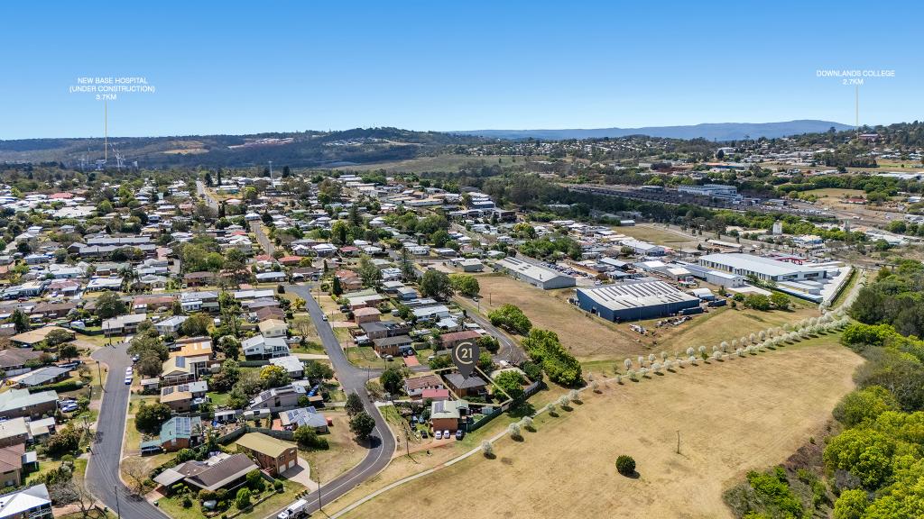 4 Simon St, Rockville, QLD 4350