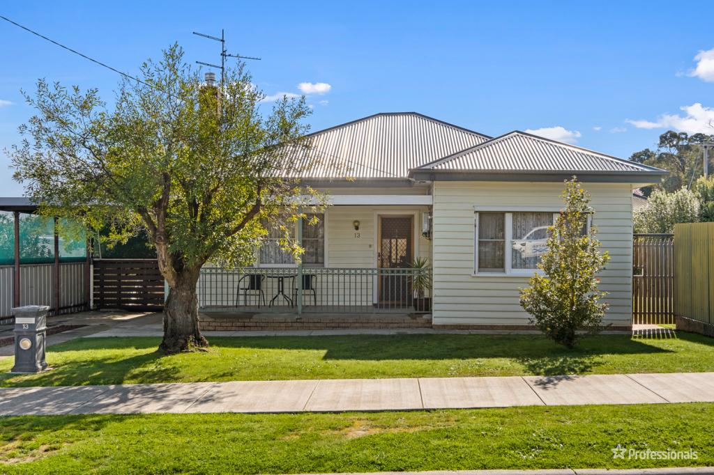 13 Taylor St, Maryborough, VIC 3465