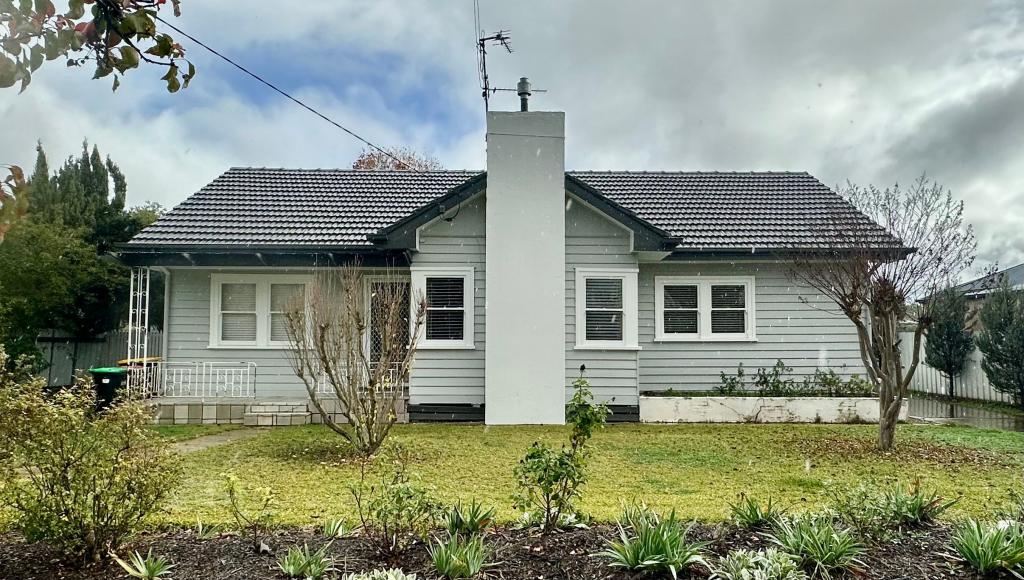 16 Mcgill St, Benalla, VIC 3672