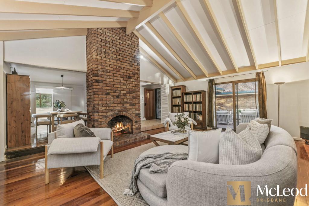 155 Bielby Rd, Kenmore Hills, QLD 4069