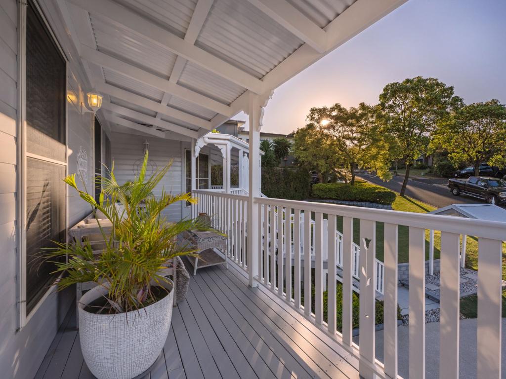 13 Rufous Cres, Brookwater, QLD 4300