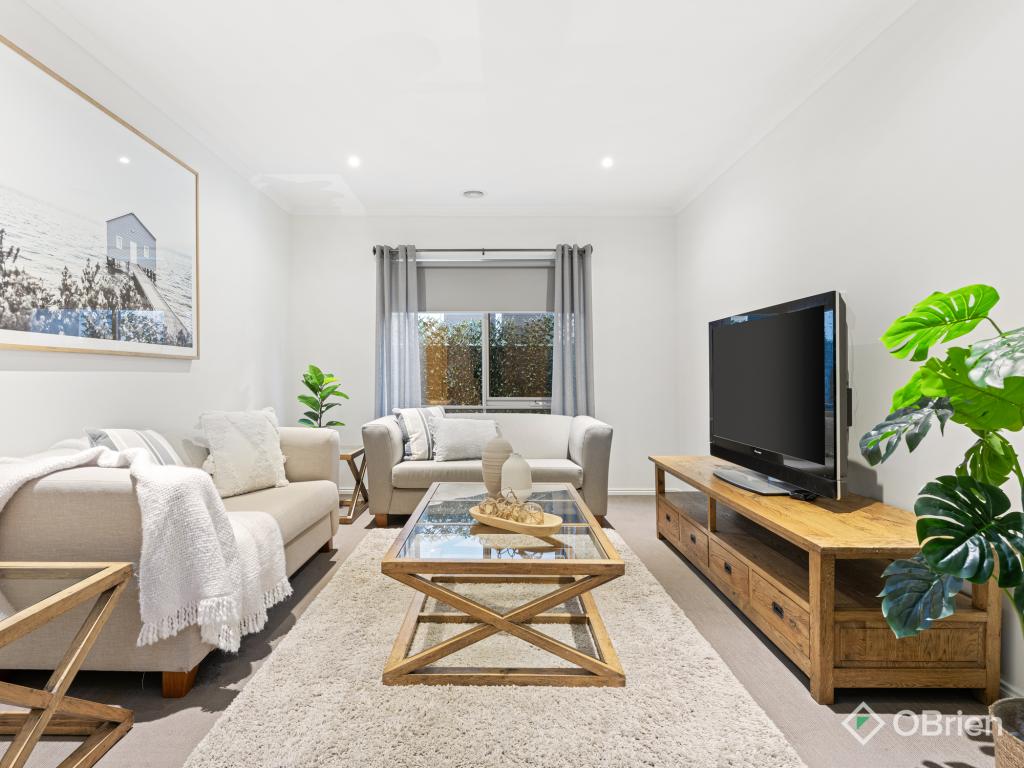 9 Crampton Ch, Sandhurst, VIC 3977