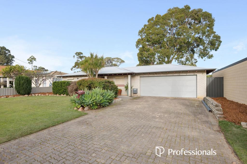 33 Akebia Way, Forrestfield, WA 6058