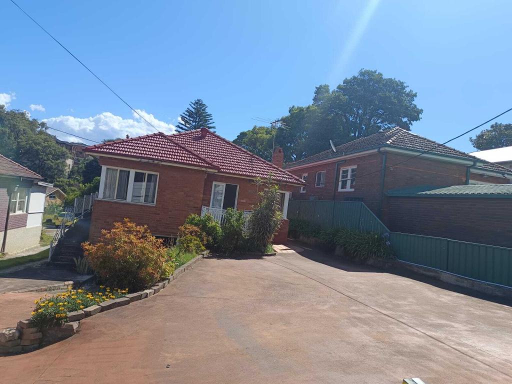693 KING GEORGES RD, PENSHURST, NSW 2222