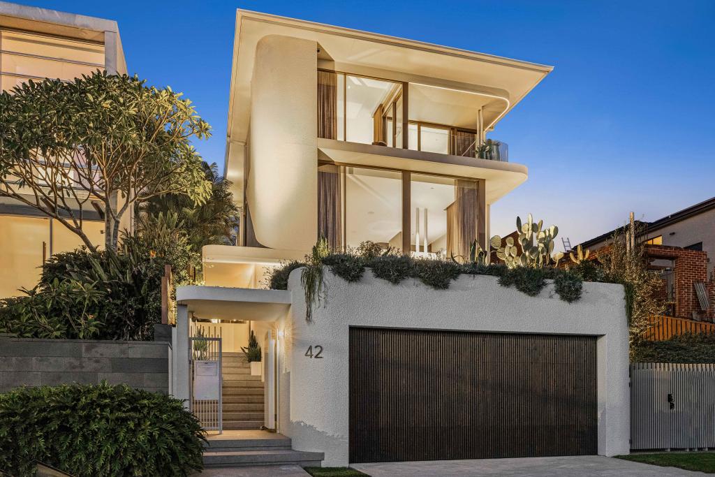 42 Clements St, Russell Lea, NSW 2046