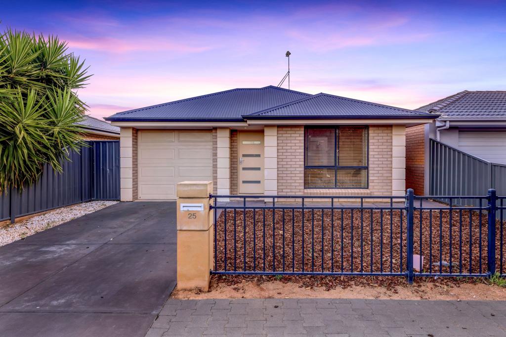 25 Semillon Cres, Andrews Farm, SA 5114