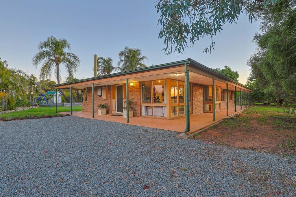 52 Cassia St, Red Cliffs, VIC 3496