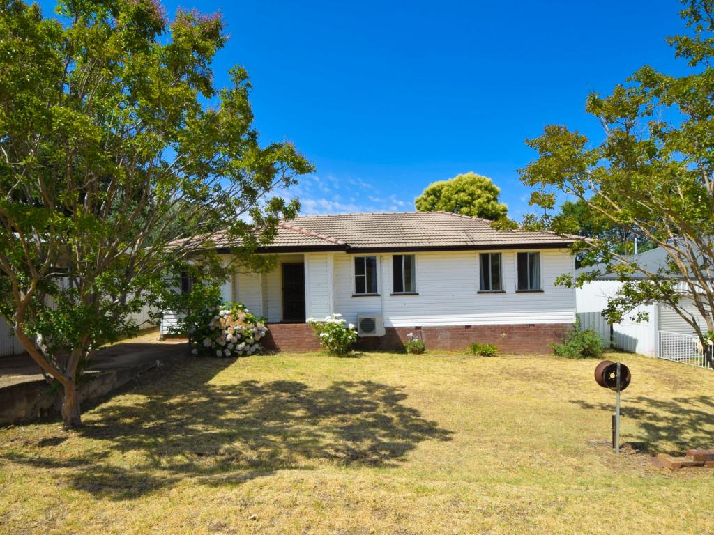 46 Orchard St, Young, NSW 2594