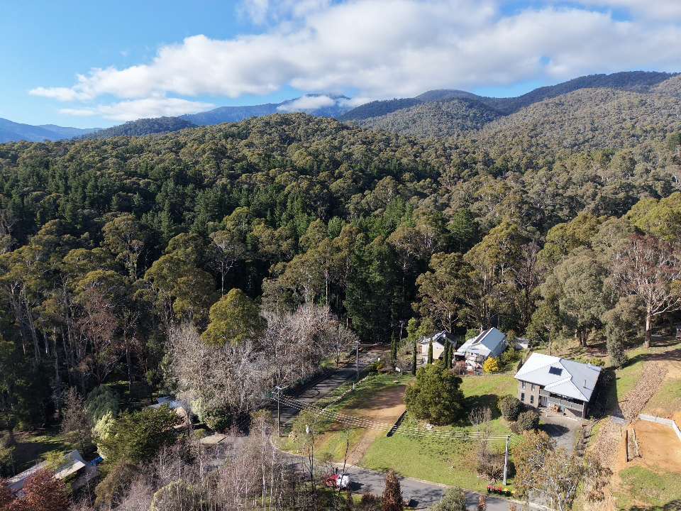 1 Mountain Rise, Merrijig, VIC 3723