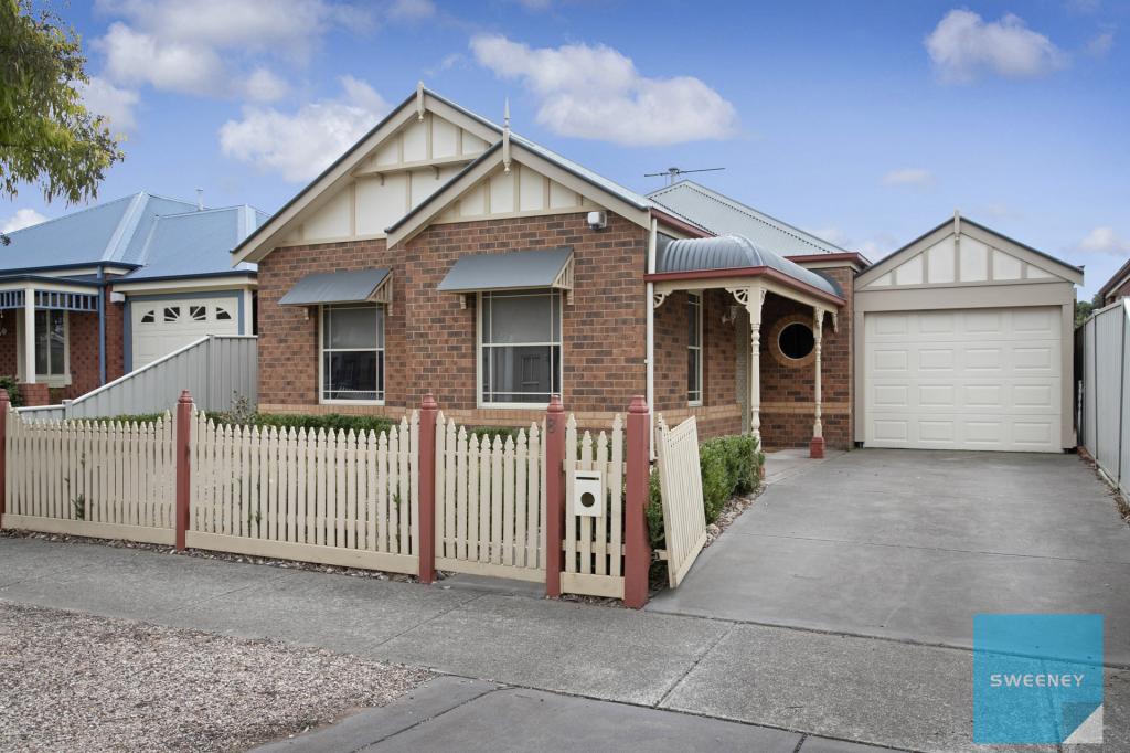 8 Millstream Way, Caroline Springs, VIC 3023