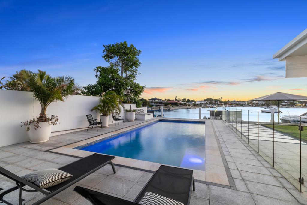 9 Carwoola Cres, Mooloolaba, QLD 4557