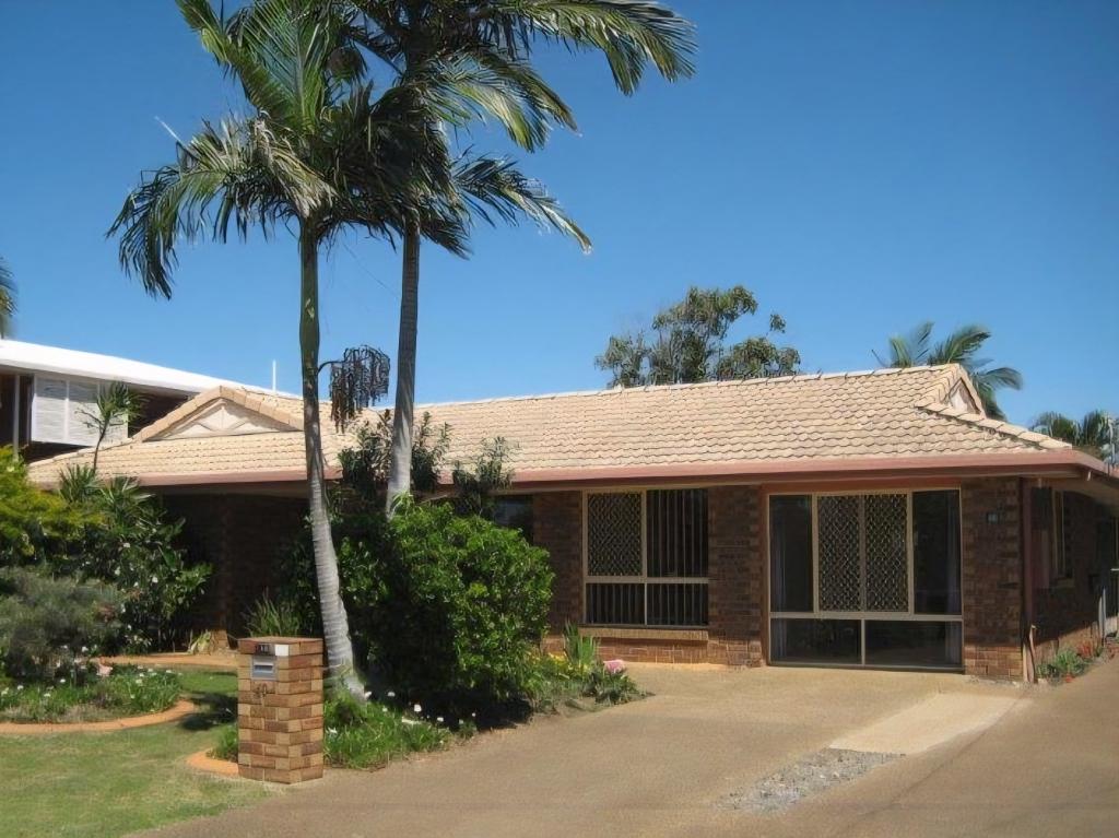 40 Nielson Ave, Burnett Heads, QLD 4670