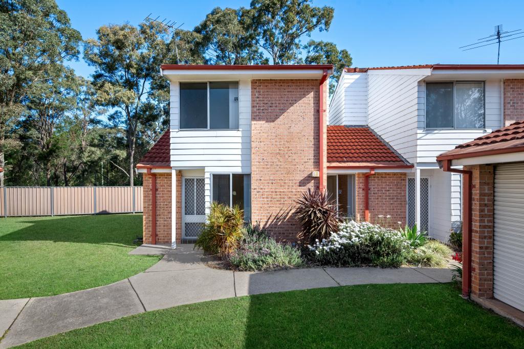 12/11 Mundarda Pl, St Helens Park, NSW 2560