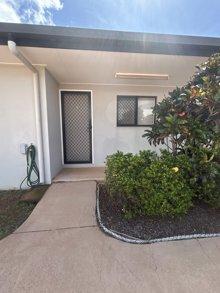 7/4 Caddy Cl, Rocky Point, QLD 4874