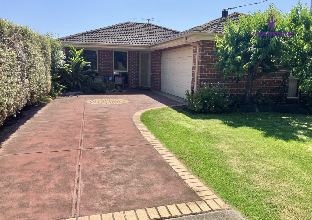 42 Ascot St S, Altona Meadows, VIC 3028