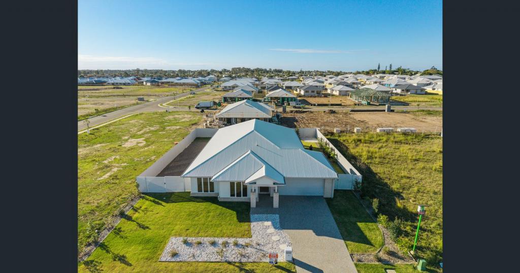 19 OLAF RD, PIALBA, QLD 4655
