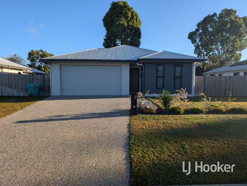 9 Shellwater Pl, Bushland Beach, QLD 4818