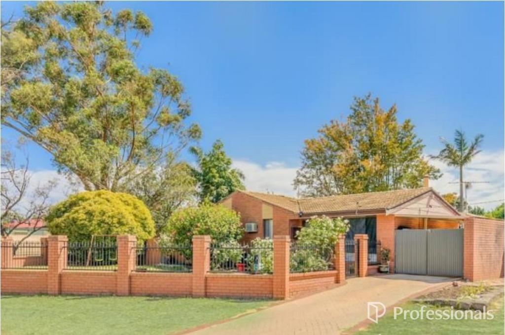 1 Jubilee Rd, Forrestfield, WA 6058