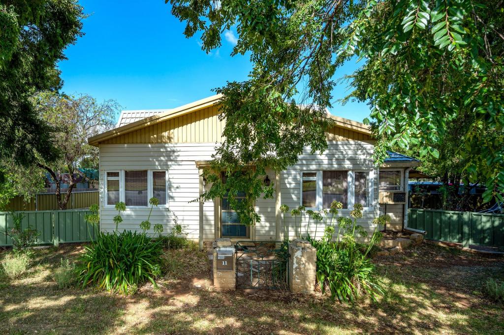 11 Tallawang Rd, Gulgong, NSW 2852